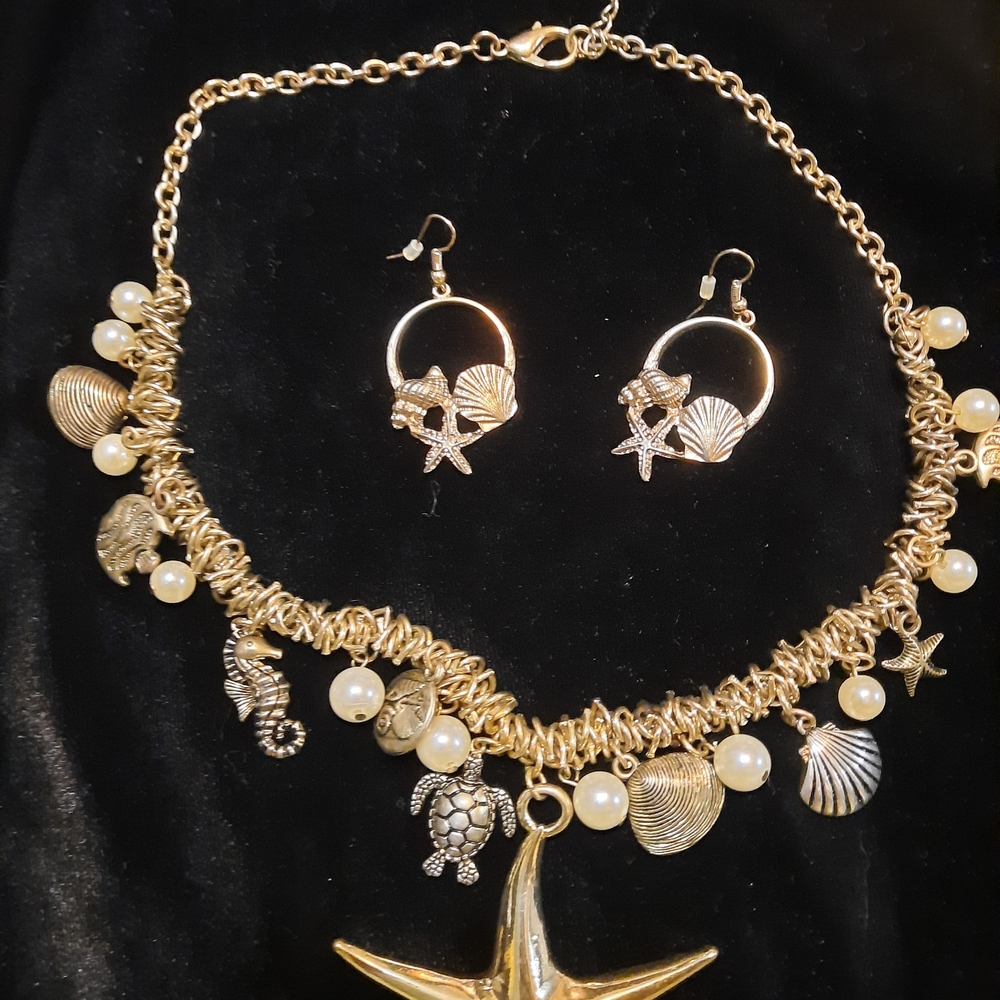 Gold Starfish Charm Necklace and Earring Set